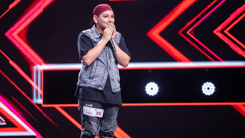 Liviu Miluț, un rapper în devenire pe scena X Factor. “Ești un băiat puternic”