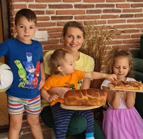 Mirela Vaida, rețete savuroase de pâine și pizza, făcute în casă! Ce trucuri culinare a dezvăluit vedeta