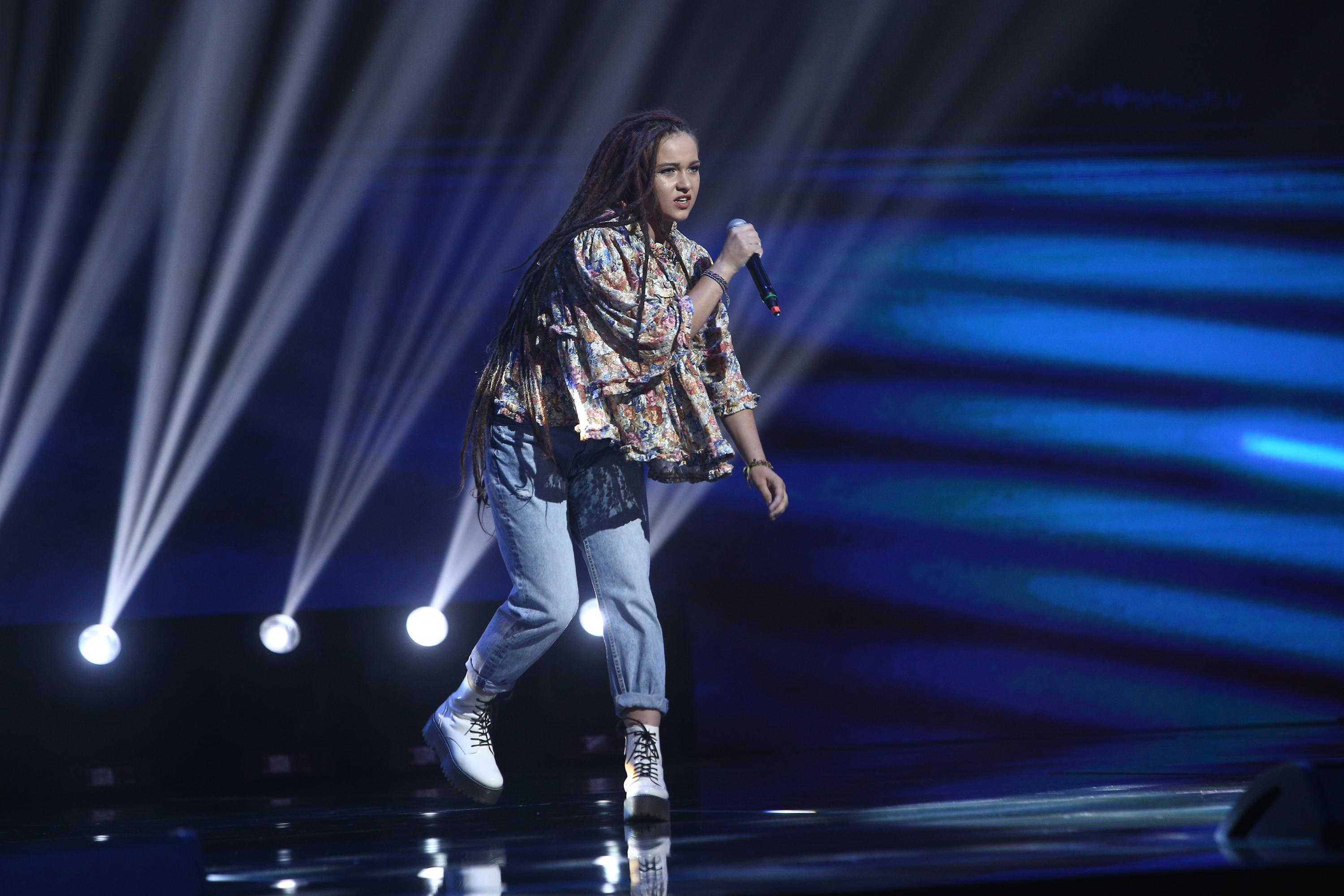 Andreea Dobre a interpretat piesa  „Cryin” de la Aerosmith în sezonul 9 X Factor