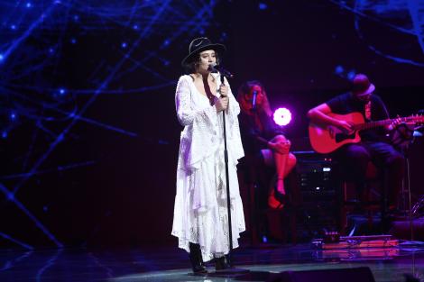 X Factor 2020. Melania Cuc l-a pus în încurcătură pe Ștefan Bănică în Bootcamp: „Îmi placi extrem de tare, fată”