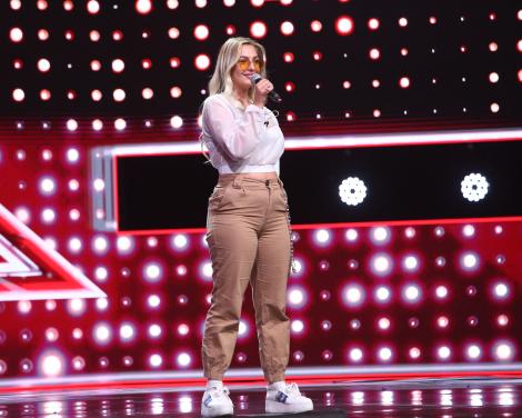 Katarina Dyer, fiica lui Andrei Gheorghe, a făcut senzatie pe scena X Factor. "Ai cântat bine, bă!"