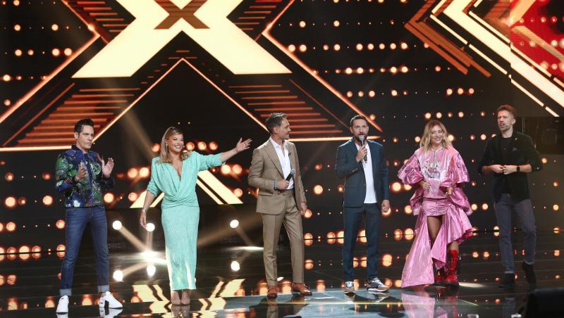 Jurații și Răzvan și Dani, în etapa Duelurilor din sezonul 9 X Factor