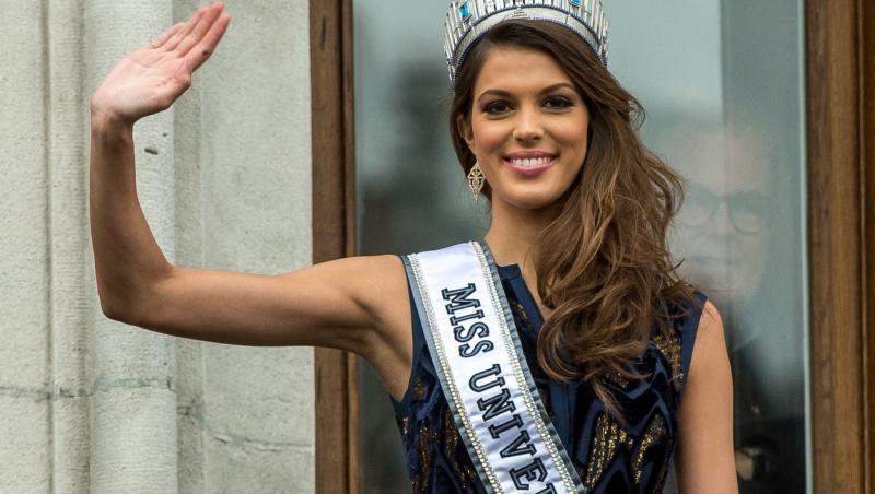 Cum arată Miss Universe 2016 la 4 ani dupa ce a câștigat titlul. Paparazzii au surprins-o în costum de baie