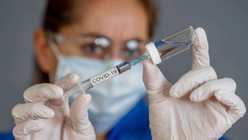 Primul lot de vaccin va ajunge în România la finalul acestui an