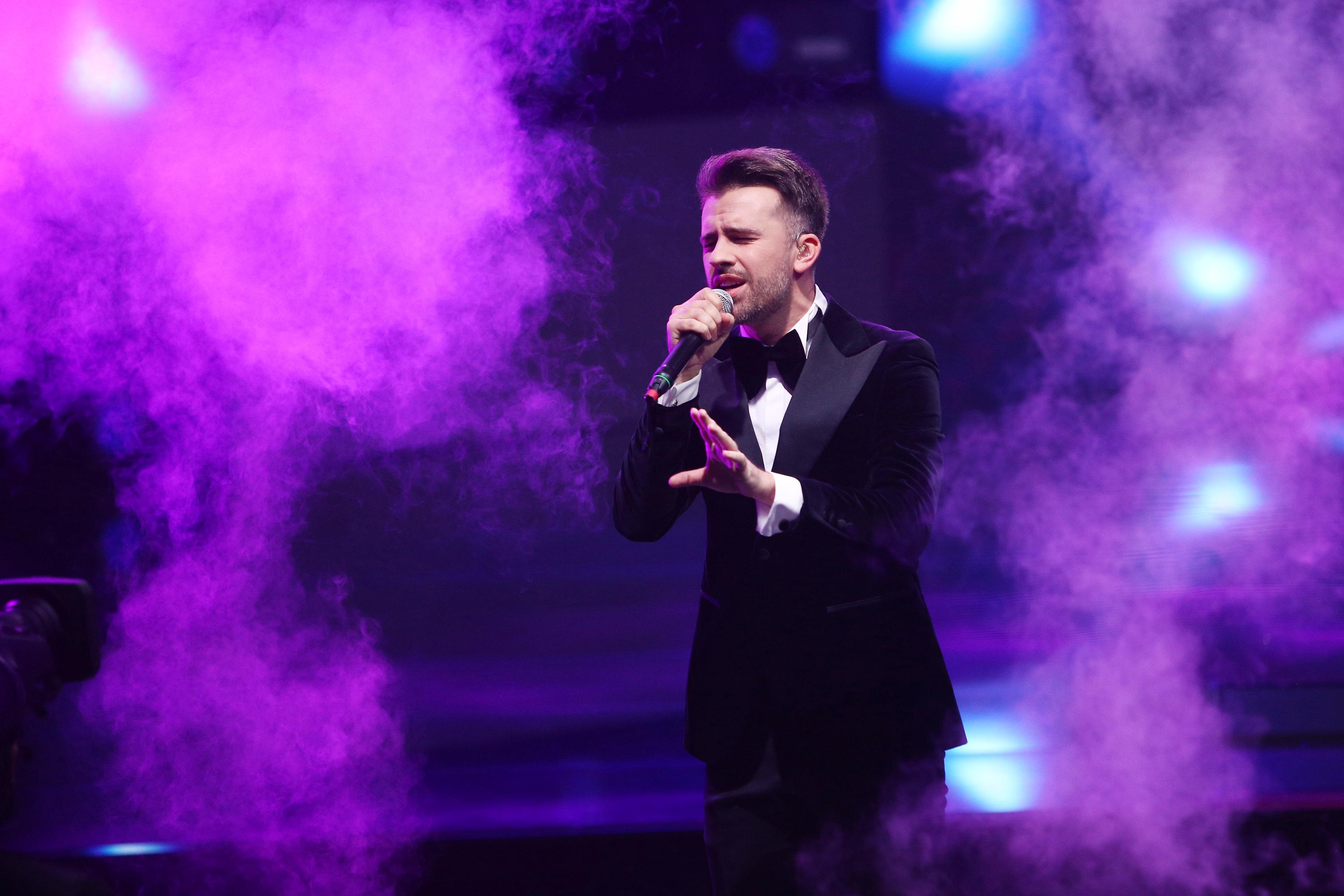 Florin Ristei, elegant în Finala X Factor 2020