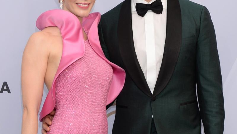 Cum arată soțul actriței Emily Blunt. Cei doi au sărbătorit de curând 10 ani de căsnicie