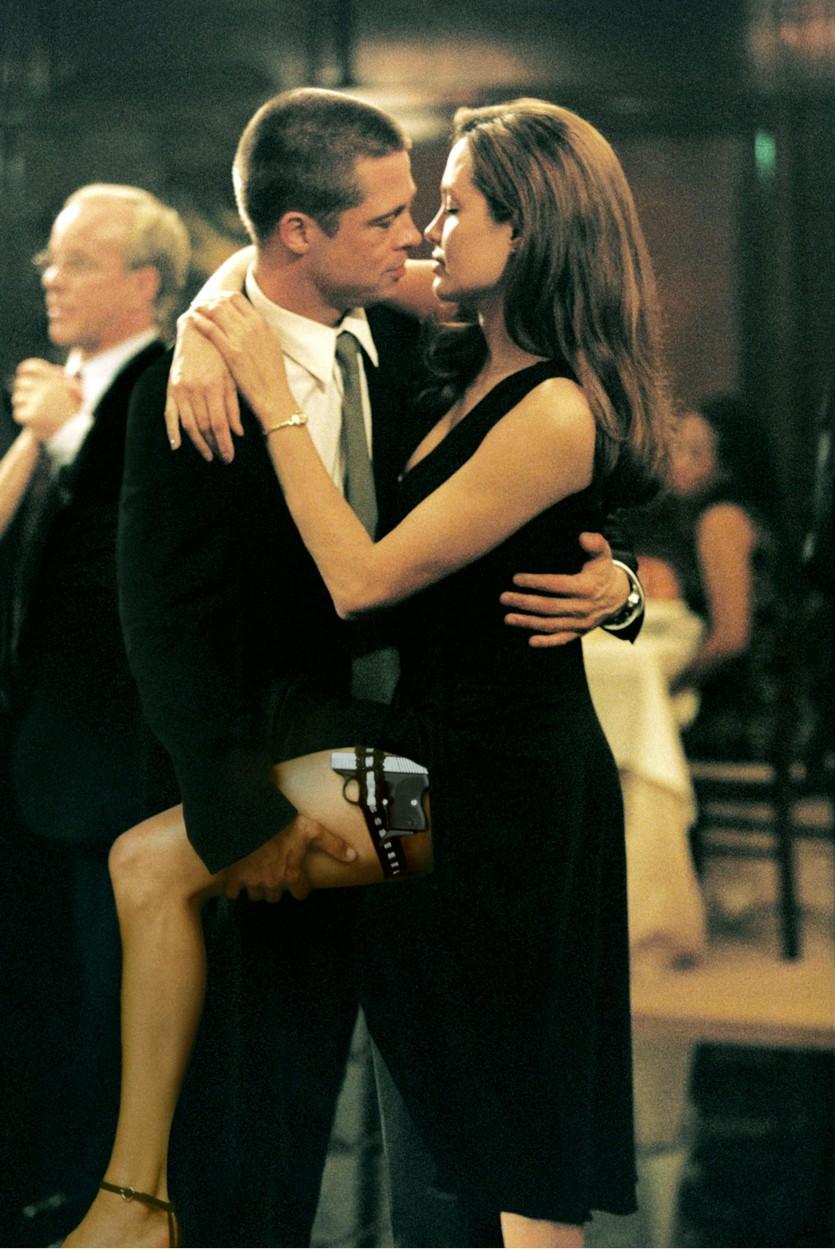 Angelina Jolie și Brad Pitt în ''Mr and Mrs Smith''
