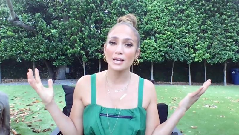 Jennifer Lopez, cu posteriorul la vedere într-o pereche de colanți transparentă. Iluzia optică care a încins imaginația