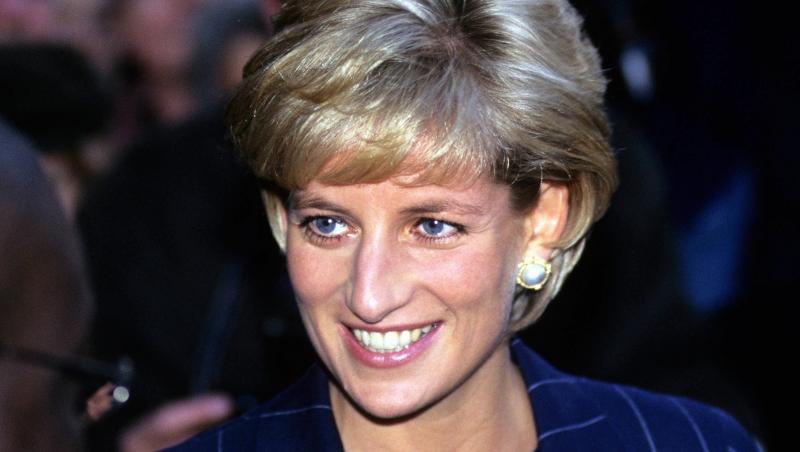 Diana, Prințesa Inimilor, l-a cunoscut pe Prințul Charles prin intermediul surorii ei, Sarah
