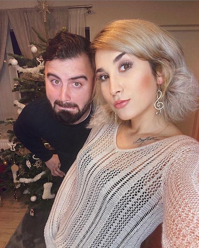 Adda și Cătălin Rizea au făcut un selfie împreună, de sărbători, pentru pagina de Instagram a artistei