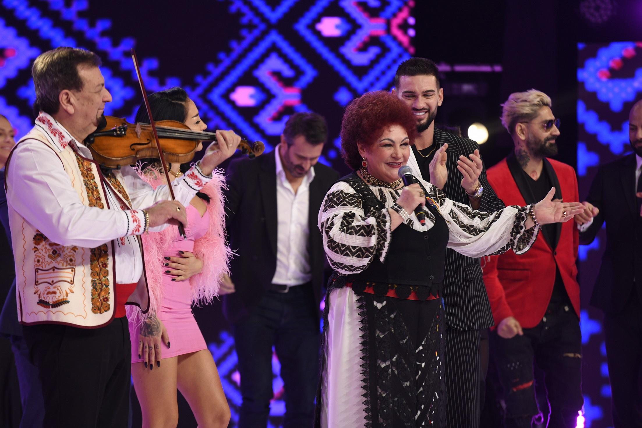 Elena Merișoreanu cântând la Revelionul Starurilor 2021, de la Antena 1