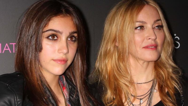 Fiica Madonnei o întrece pe mama ei la frumusețe. La 24 de ani, Lourdes a pozat în ipostaze sexy
