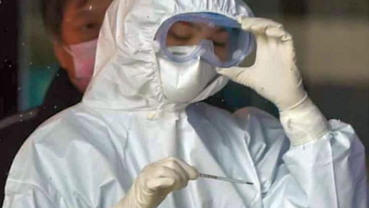 Eroare medicală gravă. Unei tinere i s-a permis să se &icirc;ntoarcă la baza militară, deşi era infectată cu coronavirus