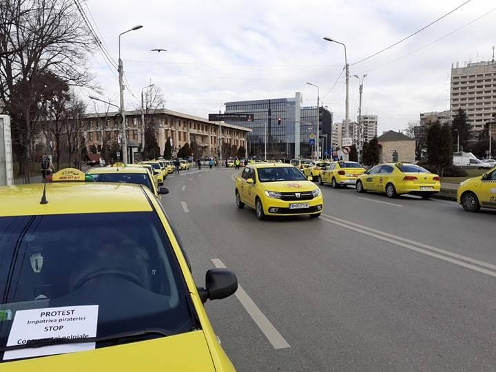 Iaşi: Protest al taximetriştilor, nemulţumiţi că autorităţile nu intervin pentru stoparea pirateriei