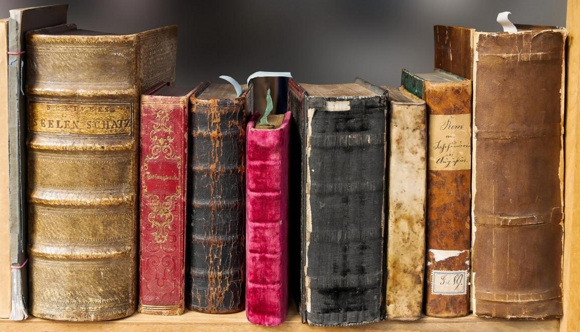 5 motive pentru care să cumperi cărți ieftine