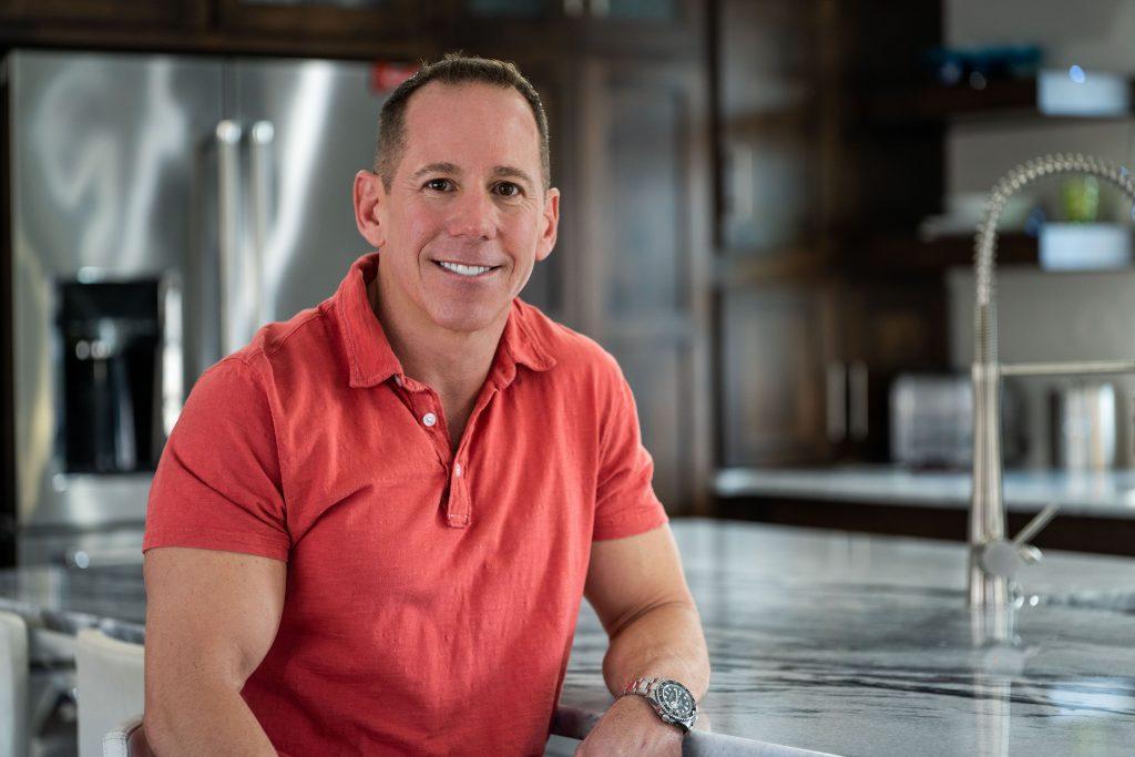 Anunț matrimoniale: un bărbat oferă 25.000 de dolari persoanei care &icirc;i va găsi femeia potrivită