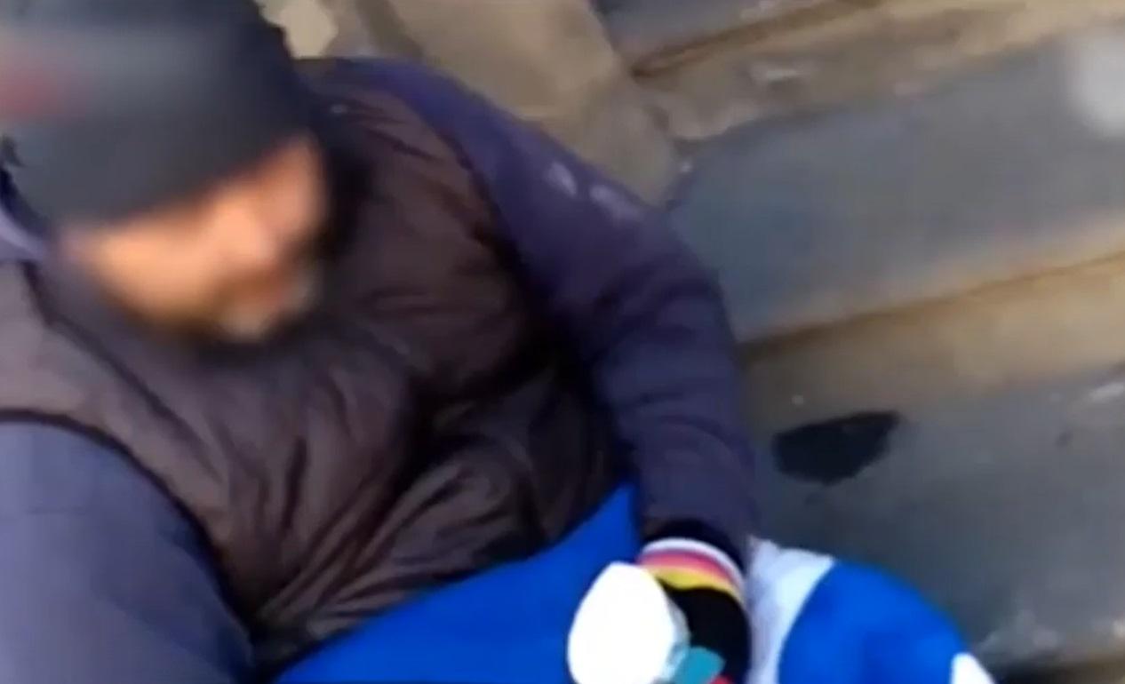 Cutremurător! Rom&acirc;n forțat să cerșească la Barcelona, c&acirc;te 18 ore pe zi! Nu l-au iertat nici c&acirc;nd medicii i-au amputat piciorul, de la degerături