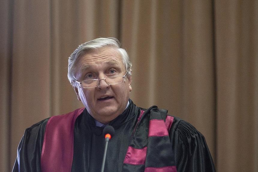 Arest la domiciliu pentru medicul Mircea Beuran