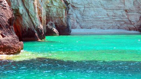 Plănuiești să vizitezi Grecia? Nu rata Insula Zakynthos!