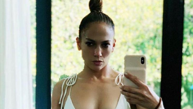 Cum arată celebra Jennifer Lopez, la vârsta de 50 de ani