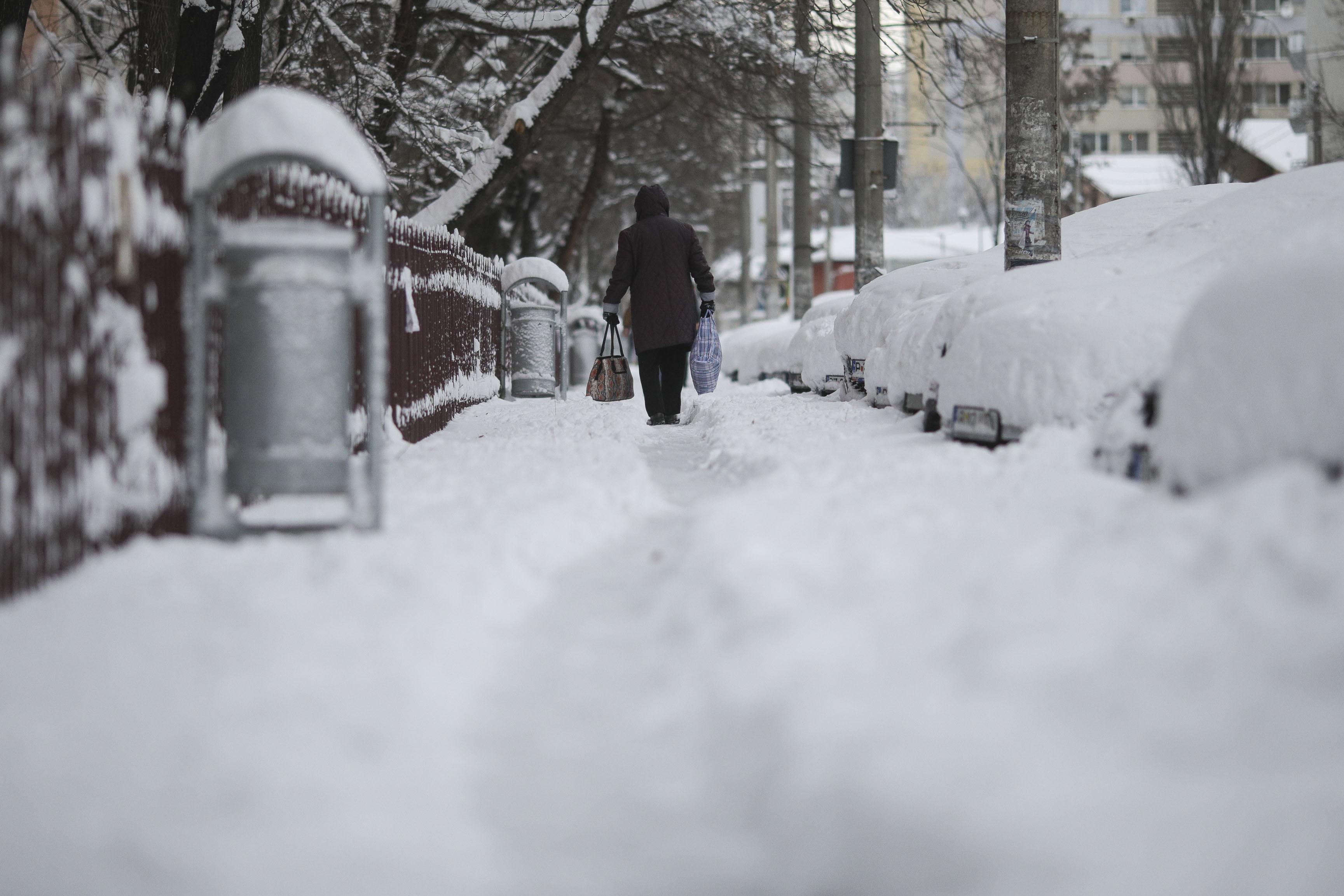 Vremea, la extreme! Temperaturile scad semnificativ și se &icirc;ntorc ninsorile. C&acirc;t de frig va fi &icirc;n Rom&acirc;nia?