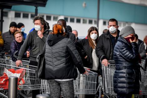 Tot mai mulți români întorși din Italia se prezintă la spital. Un medic venit din zona de risc a fost izolat pentru 14 zile