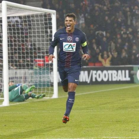 Thiago Silva va fi indisponibil trei săptămâni şi ratează returul cu Borussia Dortmund din Liga Campionilor