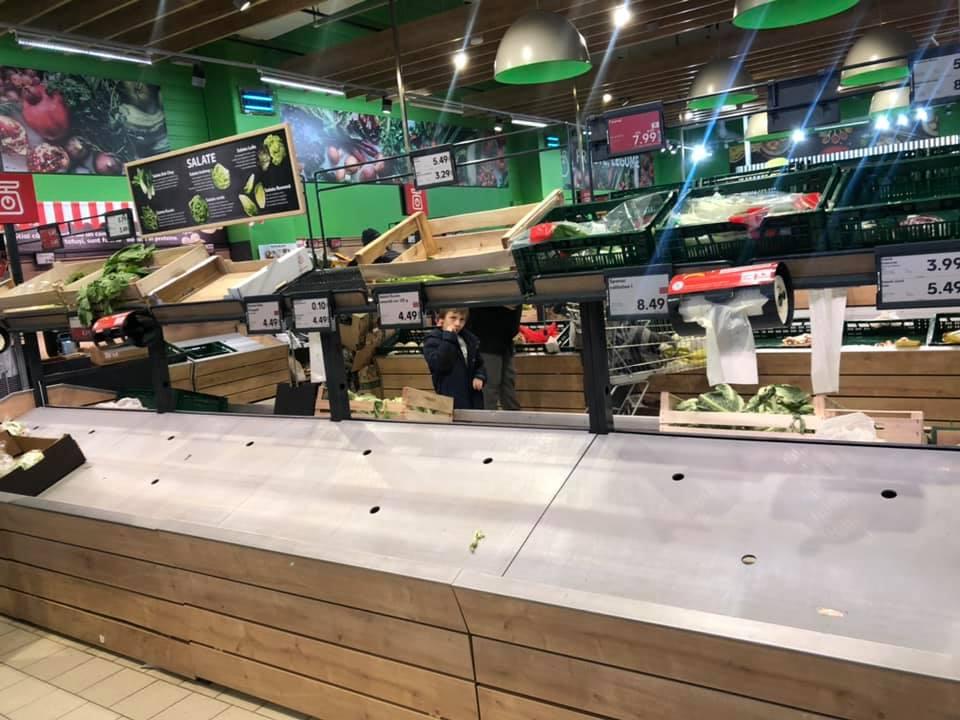 Reacția unui medic psihiatru legată de imaginile &icirc;n care rom&acirc;nii golesc rafturile supermarketurilor: "Populația cooperează"