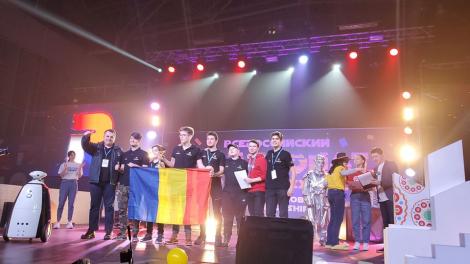 Să promovăm valorile naționale! Șapte liceeni români au câștigat cel mai mare concurs de robotică din Rusia