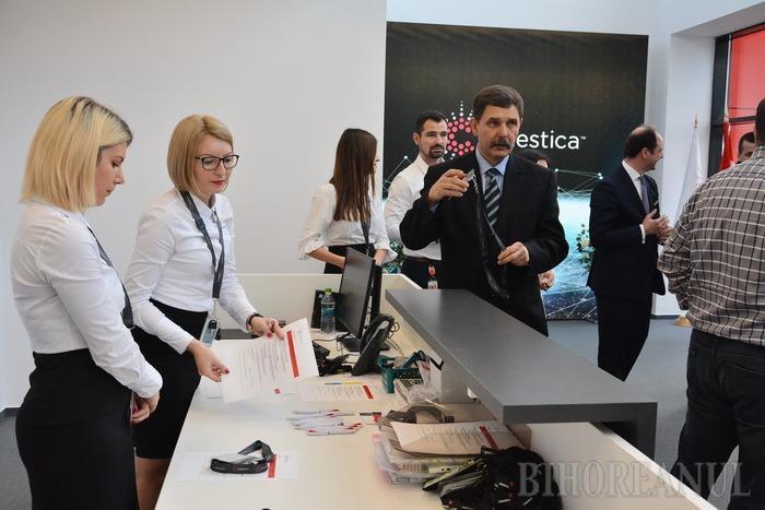 Lovitură cruntă! Sute de rom&acirc;ni vor fi concediați. Anunțul companiei: &rdquo;Nu vor fi afectați cei care au copii &icirc;n &icirc;ngrijire!&rdquo;