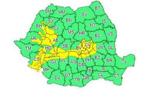 Cod galben de vânt puternic în zona Carpaţilor Occidentali, Meridionali şi de Curbură