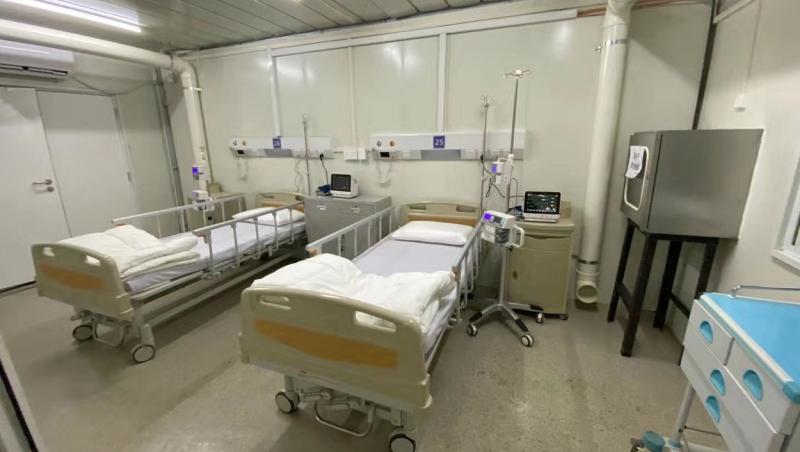 Primele imagini din interiorul spitalului construit la Wuhan, în doar zece zile. Armata a trimis 1400 de medici, asistente și personal auxialiar pentru a îngriji pacienții 