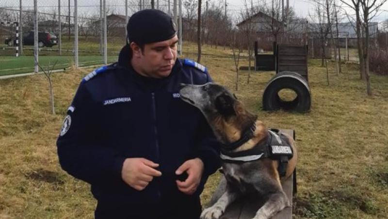 Un jandarm a adoptat cainele cu care a lucrat