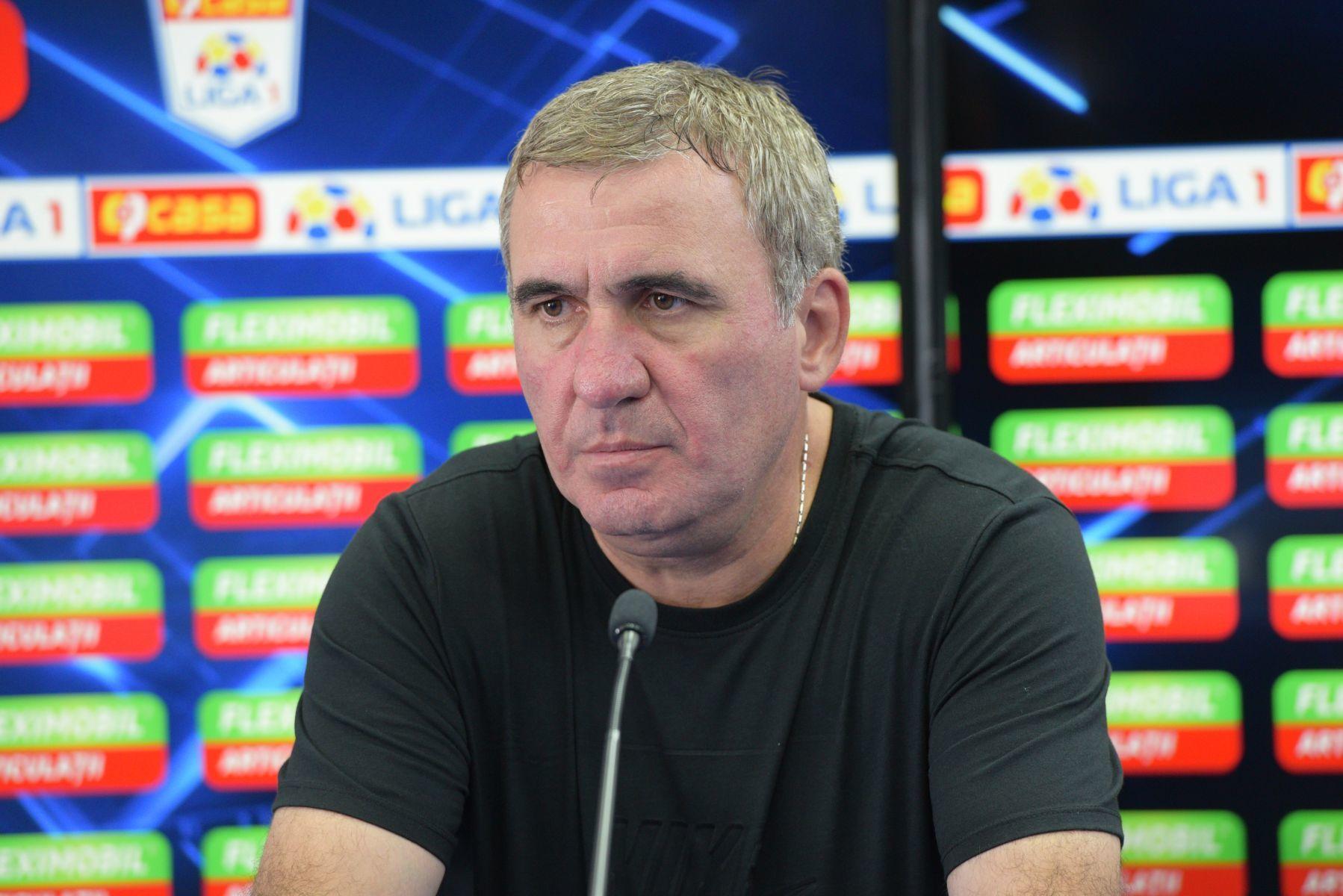 Gheorghe Hagi, "Regele" fotbalului rom&acirc;nesc, &icirc;mplineşte miercuri 55 de ani