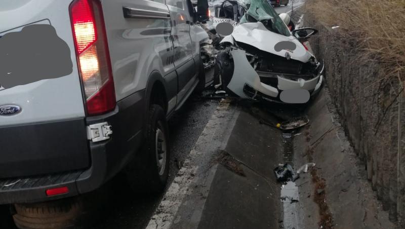 Accident mortal pe DN1, între Comarnic şi Nistoreşti. Un taximetrist şi-a pierdut viaţa