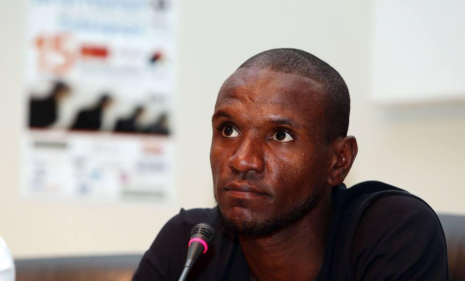 Eric Abidal ar putea fi demis după declaraţiile potrivit cărora jucătorii l-au &icirc;ndepărtat pe Valverde