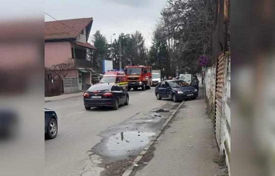 Bunicul la volan! Un șofer de 90 de ani a făcut prăpăd pe străzi! O tănără de 28 de ani, rănită, a ajuns la spital