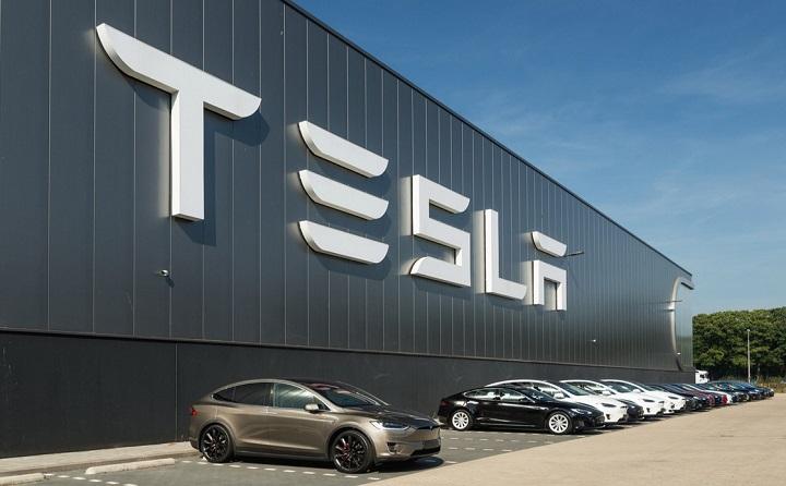 Livrările Tesla, afectate de epidemia coronavirus. Acţiunile companiei au scăzut cu 17%