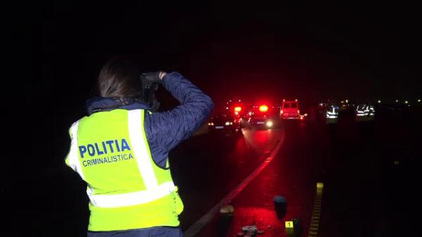 Descoperire terifiantă &icirc;n mașina unui bucureștean. Ce a găsit bărbatul &icirc;n autoturismul pe care &icirc;l abandonase pe marginea șoselei