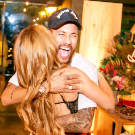 Neymar, petrecere nebună în compania unei românce focoase: „Îmi era dor de tine, frumoaso!”