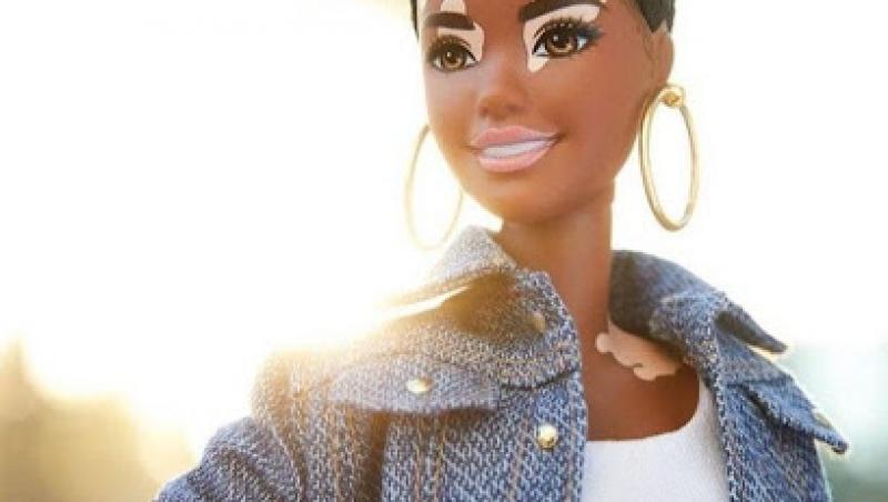 Păpușa Barbie, fără niciun rid, la aniversarea de 61 de ani. Scurtă istorie a prestigioasei păpuși