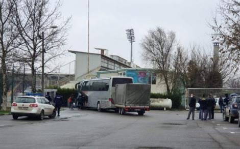 Alertă la Giurgiu: Un autocar cu 21 de români veniți din Italia a trecut granița. Oamenii au fost plasați în carantină