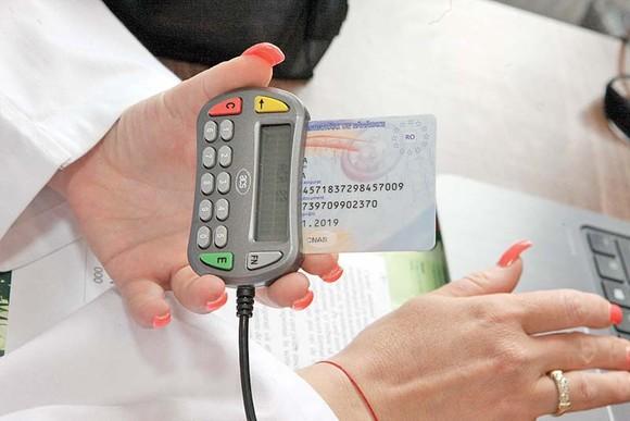 Lovitură grea pentru Rom&acirc;nia: &Icirc;n plină epidemie, cardurile de sănătate nu funcționează!