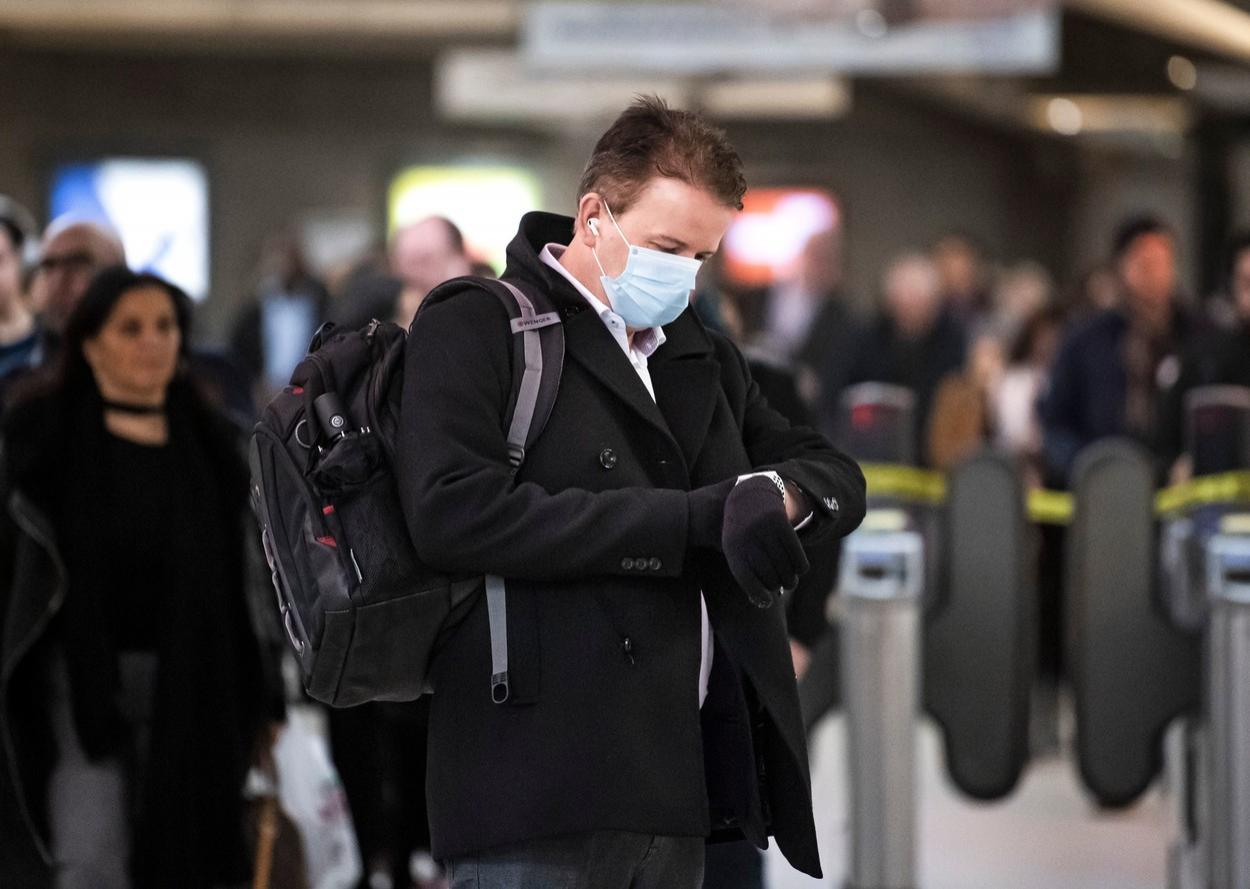 Unul dintre pacienții din Bucureşti cu coronavirus, dezvăluiri scandaloase! &bdquo;Am aşteptat 12 ore ambulanţa, am aflat diagnosticul din presă&rdquo;