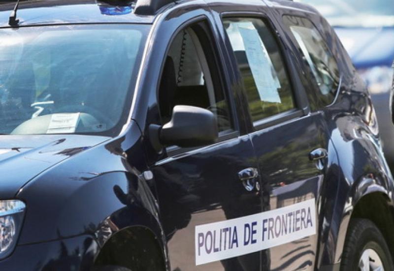 Maşina unui poliţist de frontieră a fost lovită de un tren. Circulația feroviară a fost &icirc;ntreruptă