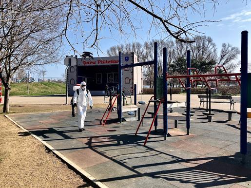 Primăria dezinfectează locurile de joacă din Constanţa