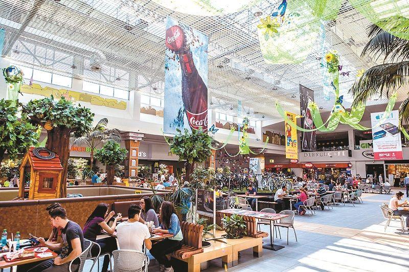 Primăria Capitalei vrea &icirc;nchiderea zonelor de joacă pentru copii și food court-uri din mall-urile Capitalei. București are cele mai multe cazuri de Covid-19