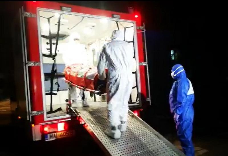 O t&acirc;nără de 26 de ani a mințit medicii din două spitale! T&acirc;năra, confirmată cu coronavirus, ar fi putut infecta zeci de persoane