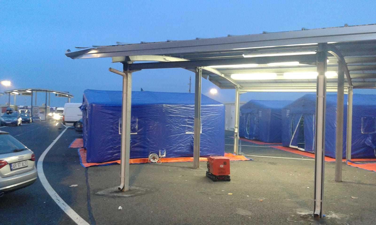 Trafic restricţionat pentru vehiculele cu lăţimea mai mare de 4 metri, la Agenţia de Control şi &Icirc;ncasare Calafat, din cauza corturilor pentru triaj amplasate &icirc;n zonă