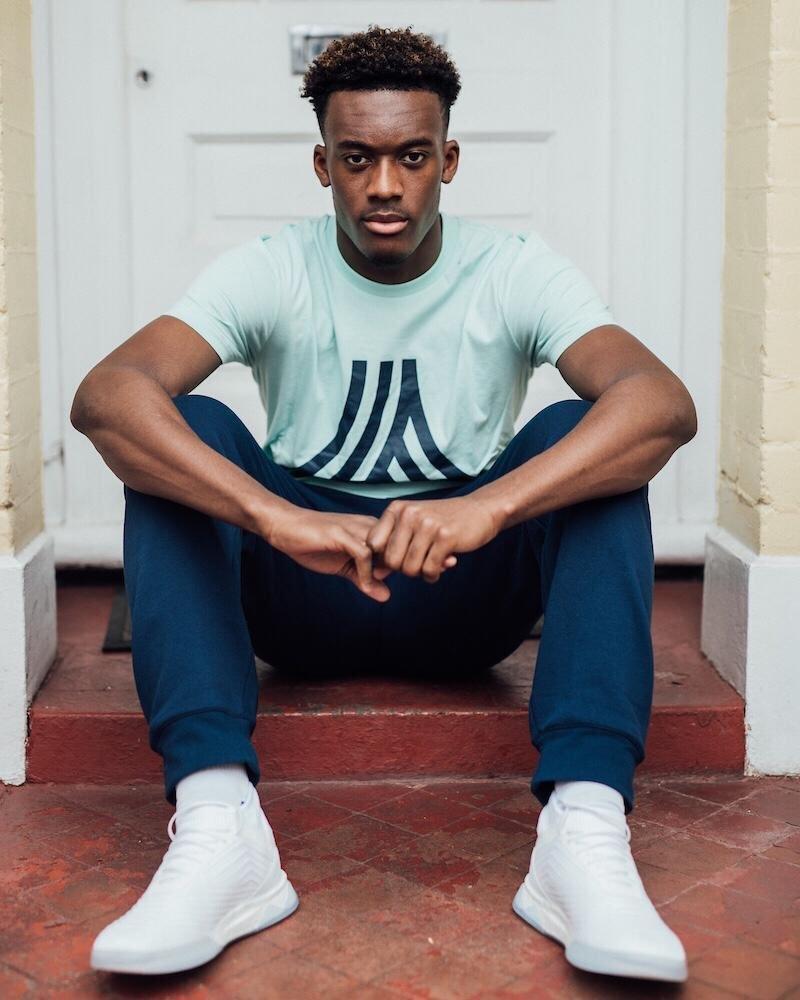 Callum Hudson-Odoi afirmă că s-a vindecat de coronavirus, dar răm&acirc;ne &icirc;n izolare